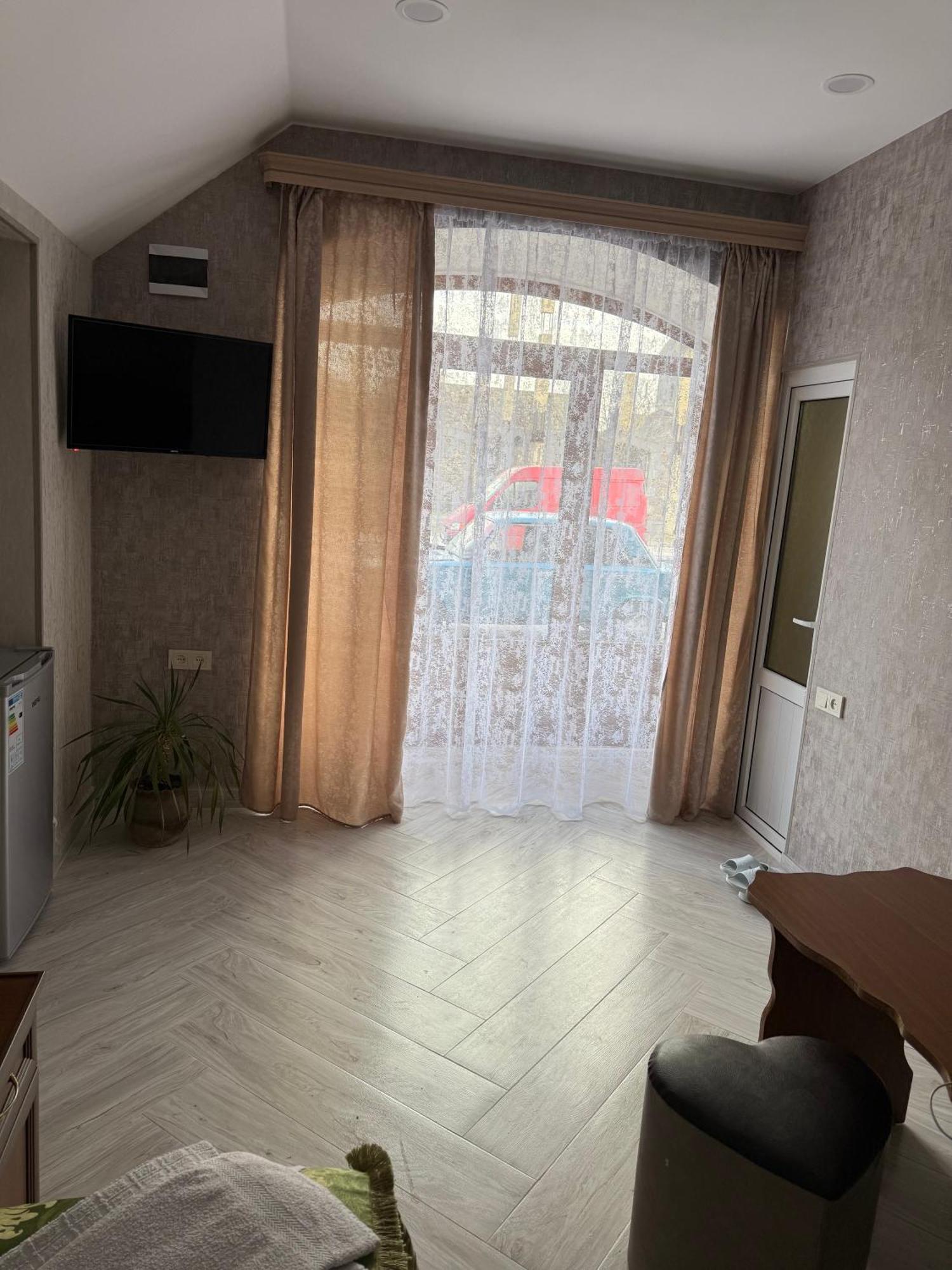Narvar Hotel Goris Exterior foto
