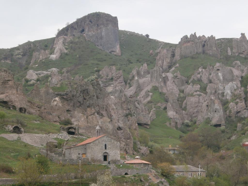 Narvar Hotel Goris Exterior foto